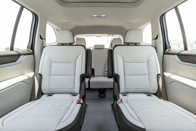 Новый GMC Acadia III, 2.5 л, 2024 в Дубае от Laith Alobaidi Motors Голубой цвет. GCC | AUTO.AE