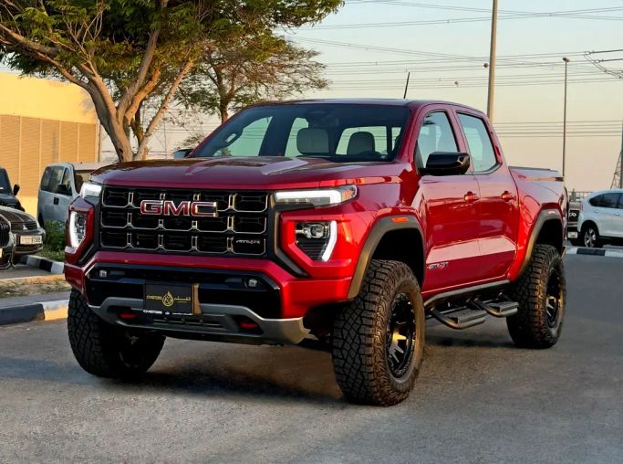 Подержанный GMC Canyon III, 2.7 л, 2025 в Дубае от Q Motors Красный цвет. GCC | AUTO.AE | Объявление #263594