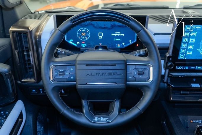 Подержанный GMC Hummer EV, 2024 в Дубае от A1 Luxury Motors Оранжевый цвет. Американская | AUTO.AE