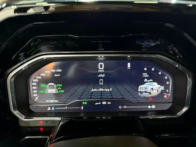 Подержанный GMC Sierra IV Рестайлинг, 2.7 л, 2024 в Дубае от F1 Motors Белый цвет. GCC | AUTO.AE