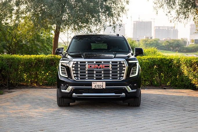 GMC Yukon V (T1XX) Рестайлинг, 2026 внедорожник 5 дв. бизнес класса в Дубае от Car Lux 365 Car Rental черный цвет | AUTO.AE | Объявление #721