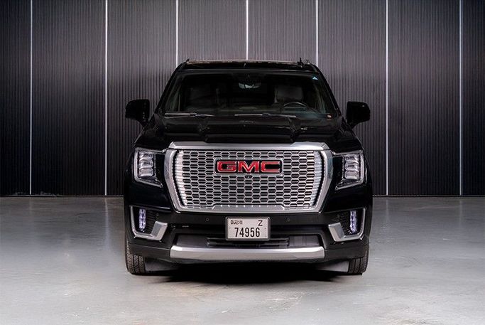 GMC Yukon V, 2023 standard suv 5 dr. for rent in Dubai by Car Lux 365 Car Rental, black color | AUTO.AE