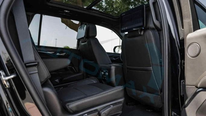 New GMC Yukon XL V Facelift, 6.2 l, 2024 in Dubai by Auto Max Group, Black color. European Specs | AUTO.AE