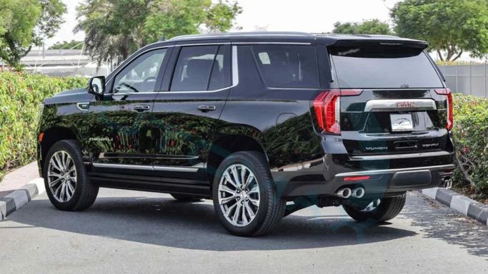 New GMC Yukon XL V Facelift, 6.2 l, 2024 in Dubai by Auto Max Group, Black color. European Specs | AUTO.AE