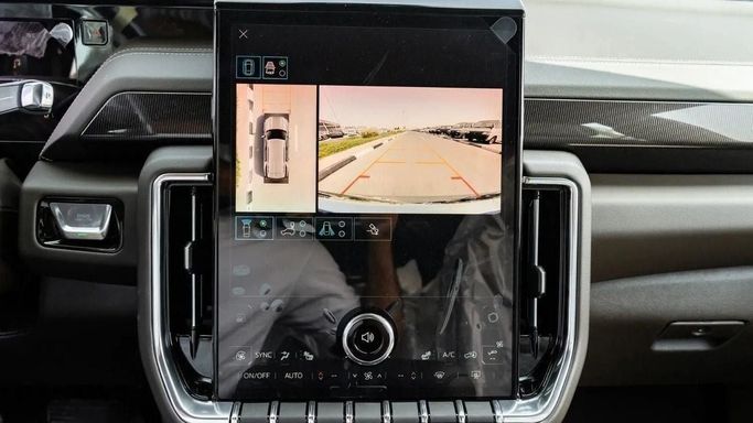 Новый GMC Yukon V Рестайлинг, 5.3 л, 2025 в Дубае от Altass Motors Черный цвет. GCC | AUTO.AE