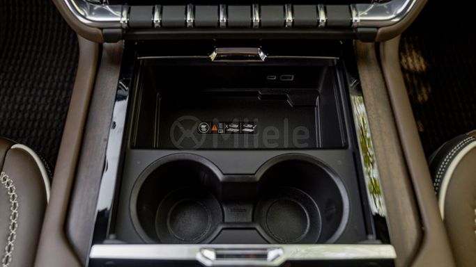 Новый GMC Yukon V Рестайлинг, 6.2 л, 2025 в Дубае от Milele Черный цвет. Other | AUTO.AE