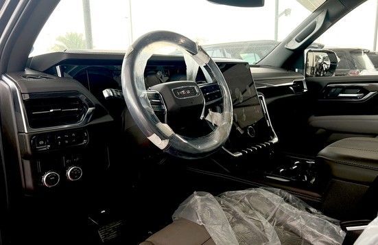 Новый GMC Yukon V Рестайлинг, 5.3 л, 2025 в Дубае от Prestige motors Черный цвет. GCC | AUTO.AE