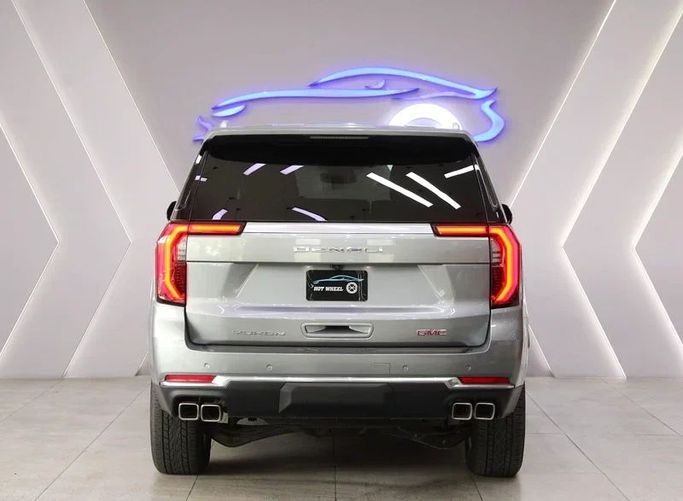 Подержанный GMC Yukon V Рестайлинг, 6.2 л, 2025 в Дубае от Hot Wheel Used Motors Серый цвет. Other | AUTO.AE