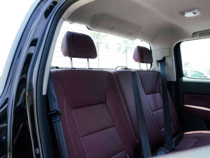 Great Wall Poer I Рестайлинг, 2025 пикап двойная кабина  класса в Дубае от One by One Car Rental - Angelyn черный цвет | AUTO.AE