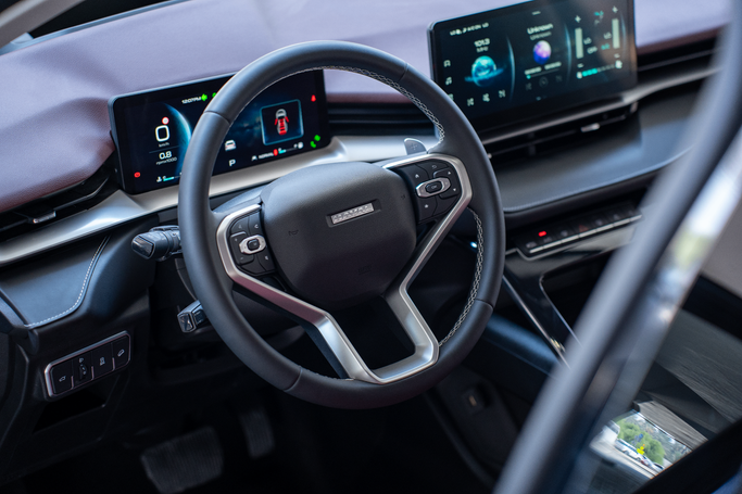 Haval H6 III, 2023 внедорожник 5 дв.  класса в Дубае от One by One Car Rental - Angelyn черный цвет | AUTO.AE