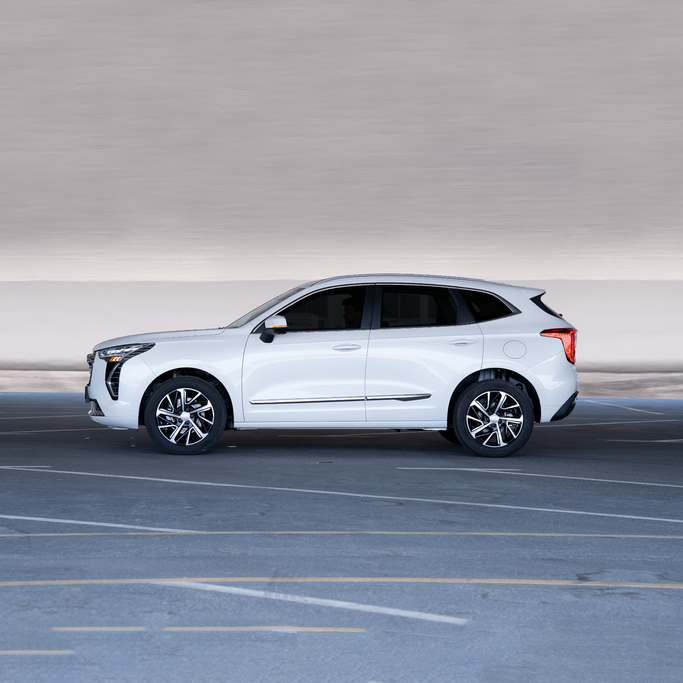 Haval Jolion I, 2023 внедорожник 5 дв.  класса в Дубае от One by One Car Rental - Angelyn белый цвет | AUTO.AE