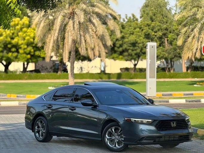 Подержанный Honda Accord XI, 1.5 л, 2024 в Дубае от Abdo Al Muthanna Used Cars Серый цвет. Американская | AUTO.AE
