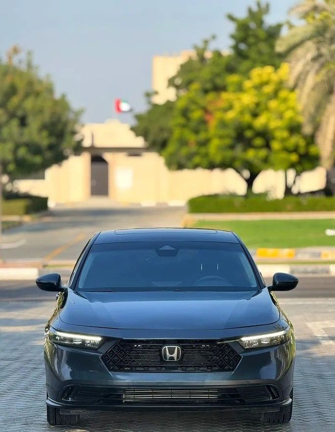 Подержанный Honda Accord XI, 1.5 л, 2024 в Дубае от Abdo Al Muthanna Used Cars Серый цвет. Американская | AUTO.AE