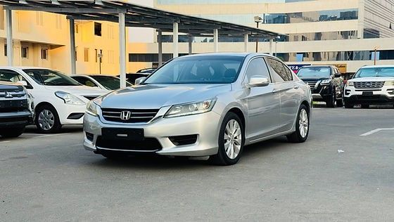 Used Honda Accord IX, 2.4 l, 2014 in Dubai by DEVA CARS, Silver color. GCC Specs | AUTO.AE