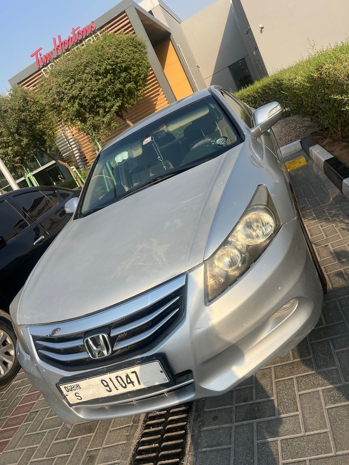 مستعملة Honda Accord فيس ليفت الثامن, 2.4 l, 2011 في في دبي، اللون رمادي. مواصفات الخليج | AUTO.AE | إعلان #272623