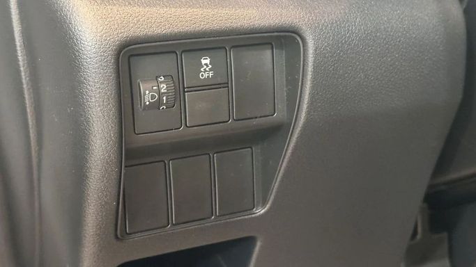 Used Honda CR-V V Facelift, 2.4 l, 2022 in Dubai by Segrex Auto, White color. GCC Specs | AUTO.AE