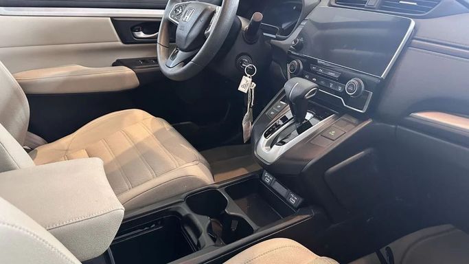 Used Honda CR-V V Facelift, 2.4 l, 2022 in Dubai by Segrex Auto, White color. GCC Specs | AUTO.AE