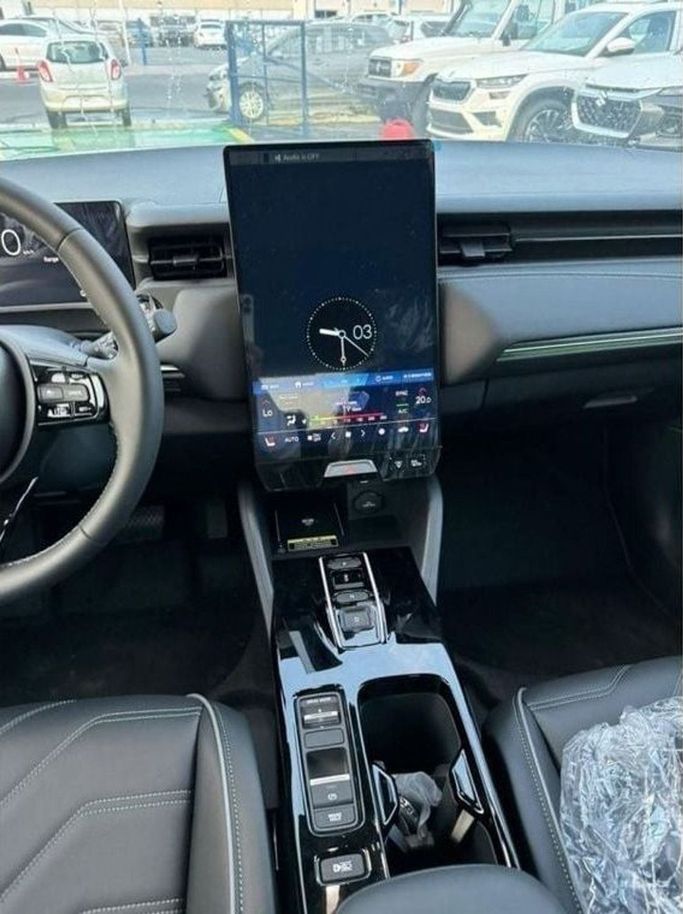 New Honda e:NP1, 2022 in Dubai by Mohamed Hakim Motors, White color. Other | AUTO.AE