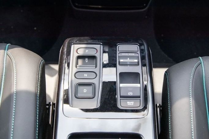 New Honda e:NP1, 2025 in Dubai by Albustanji Motors FZCO, Silver color.  | AUTO.AE