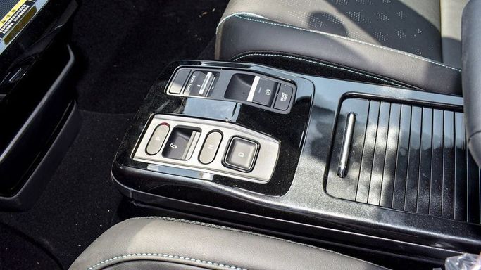 Новый Honda e:NP2, 2024 в Дубае от Najem Motors Серебристый цвет. GCC | AUTO.AE