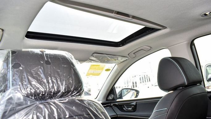 Новый Honda e:NP2, 2024 в Дубае от Najem Motors Серебристый цвет. GCC | AUTO.AE