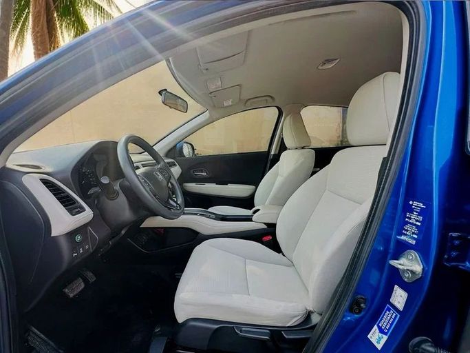 Used Honda HR-V II Facelift, 1.8 l, 2021 in Dubai by Andaleeb Cars, Blue color. GCC Specs | AUTO.AE