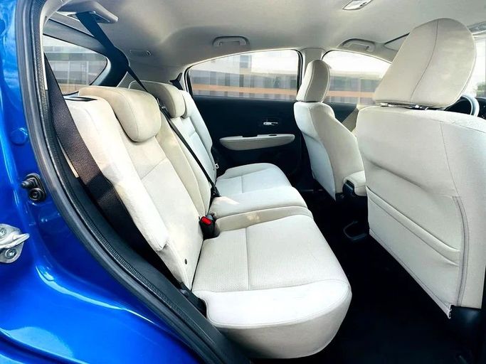 Used Honda HR-V II Facelift, 1.8 l, 2021 in Dubai by Andaleeb Cars, Blue color. GCC Specs | AUTO.AE