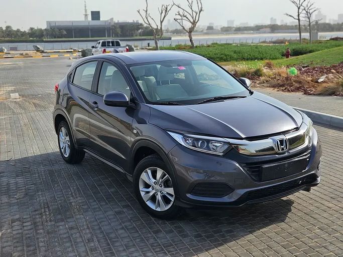 Подержанный Honda HR-V II Рестайлинг, 1.8 л, 2020 в Дубае от NEW ABU TAJ MOTORS Серый цвет. GCC | AUTO.AE | Объявление #262647