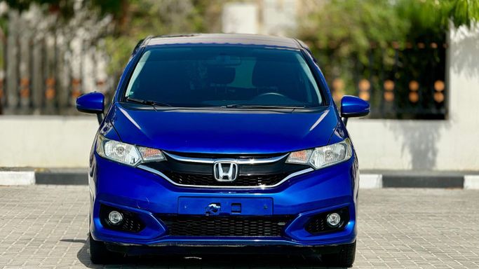 Подержанный Honda Jazz III Рестайлинг, 1.5 л, 2018 в Дубае от PINOY USED CARS Синий цвет. GCC | AUTO.AE | Объявление #247656