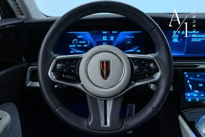 Подержанный Hongqi E-HS9, 2022 в Дубае от A1 Luxury Motors Белый цвет. Китайская | AUTO.AE