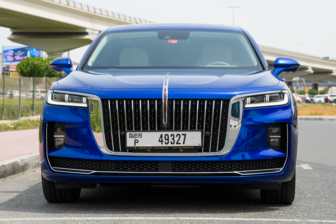 Hongqi H9 I, 2023 седан  класса в Дубае от One by One Car Rental - Angelyn тёмно-синий цвет | AUTO.AE