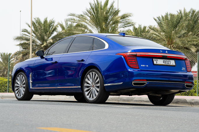 Hongqi H9 I, 2023 седан  класса в Дубае от One by One Car Rental - Angelyn тёмно-синий цвет | AUTO.AE