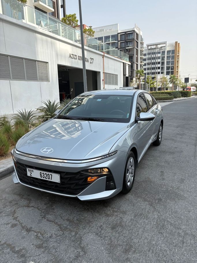 Hyundai Accent VI (BN7), 2025 седан  класса в Дубае от Fast Link Bus & Car Rental голубой цвет | AUTO.AE