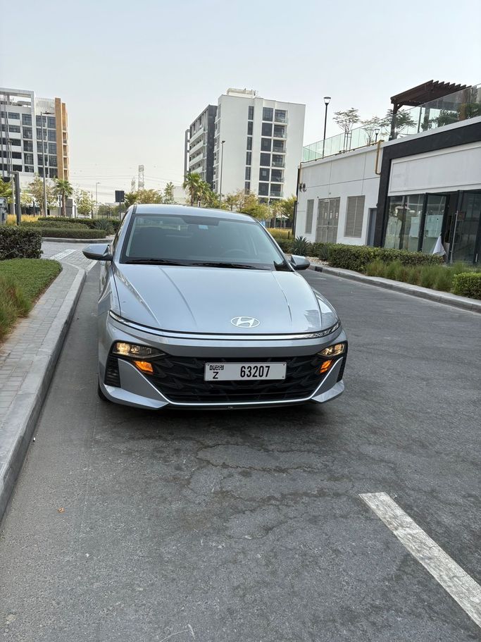 Hyundai Accent VI (BN7), 2025 седан  класса в Дубае от Fast Link Bus & Car Rental голубой цвет | AUTO.AE