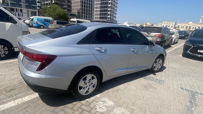 Hyundai Accent VI (BN7), 2025 седан  класса в Дубае от Fast Link Bus & Car Rental голубой цвет | AUTO.AE