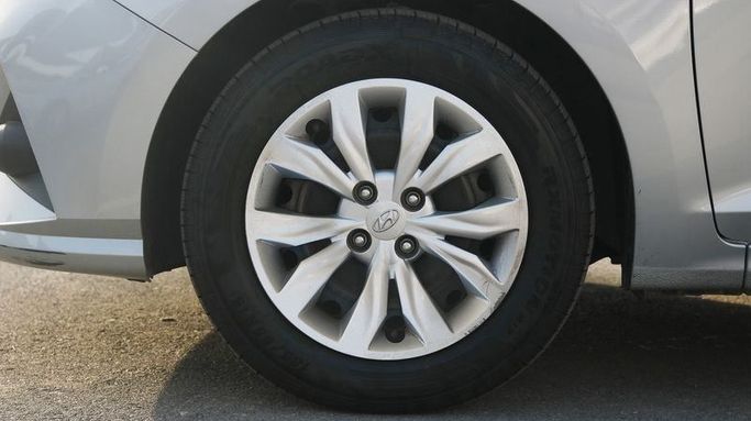 Used Hyundai Accent VI (BN7), 1.5 l, 2023 in Dubai by Cariva Used Cars , Grey color. GCC Specs | AUTO.AE