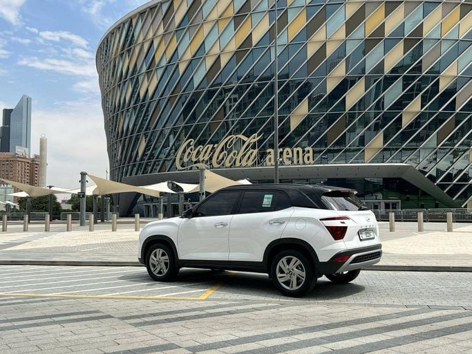 Hyundai Creta II Рестайлинг, 2025 внедорожник 5 дв. grand  класса в Дубае от JON Luxury Car Rental LLC белый цвет | AUTO.AE