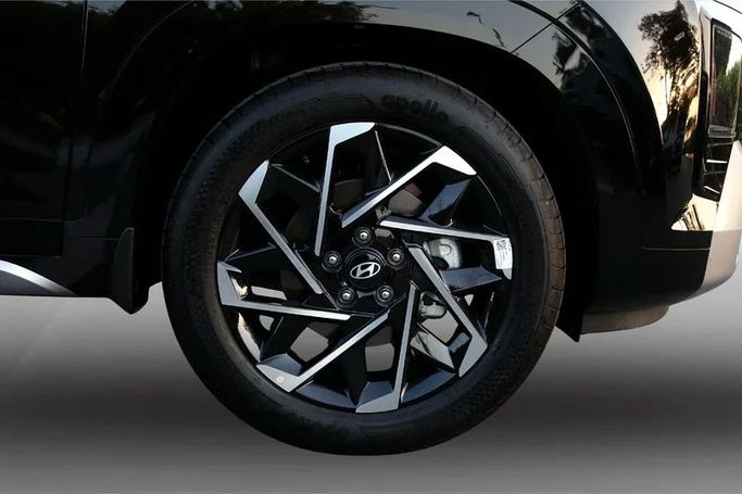 New Hyundai Creta II Facelift, 2.0 l, 2025 in Dubai by Mohammad Alkarak Motors, Black color. GCC Specs | AUTO.AE
