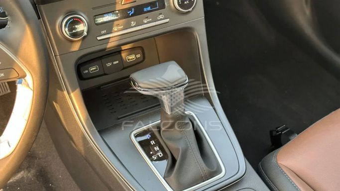 New Hyundai Creta II Facelift, 2.0 l, 2025 in Dubai by Falcons GT Motors FZCO, White color. Other | AUTO.AE