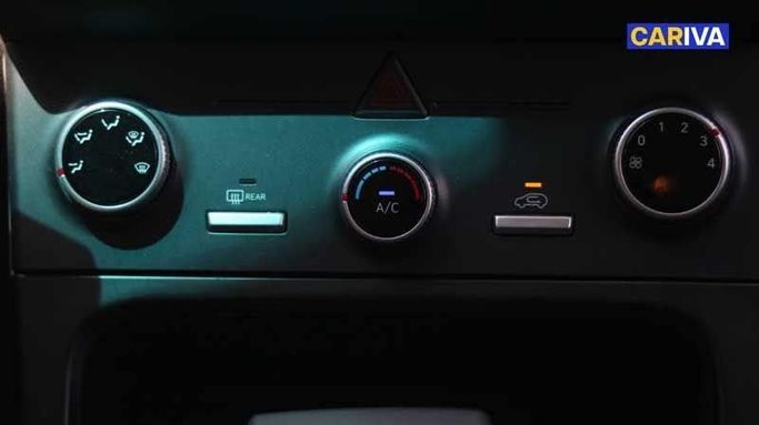 Подержанный Hyundai Creta II, 2.0 л, 2023 в Дубае от Cariva Used Cars  Белый цвет. GCC | AUTO.AE