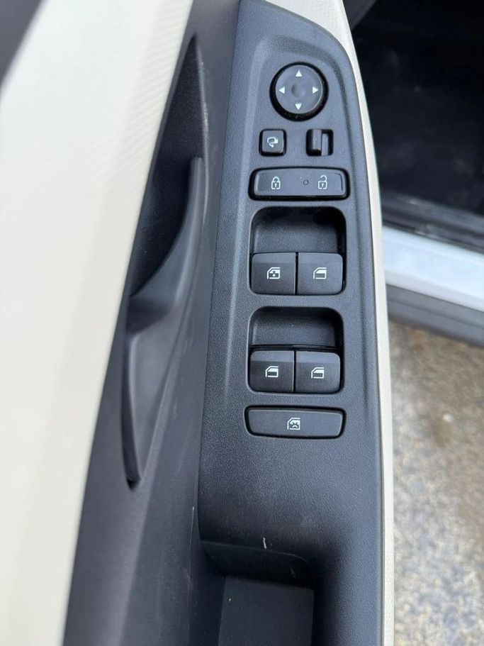 New Hyundai Creta II Facelift, 2.0 l, 2026 in Dubai by World Center Motors FZE, Grey color. GCC Specs | AUTO.AE