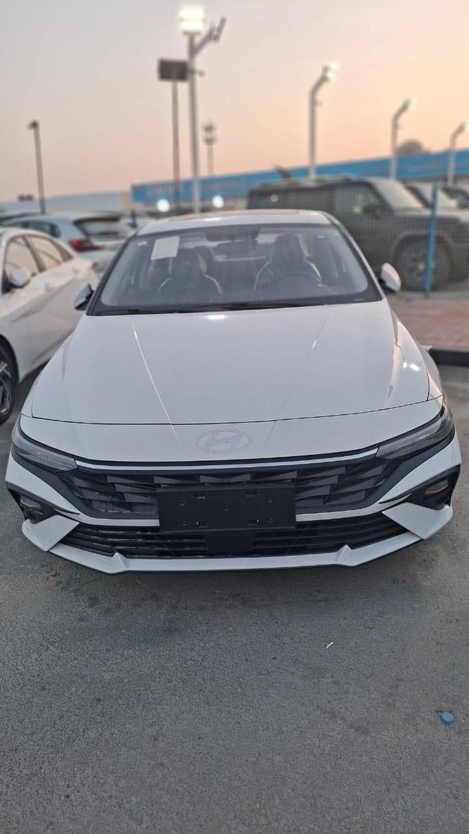 Новый Hyundai Elantra VII (CN7) Рестайлинг, 1.6 л, 2025 в Дубае от Bormela Cars Тёмно-синий цвет. Китайская | AUTO.AE