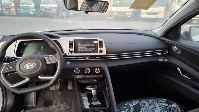 Новый Hyundai Elantra VII (CN7) Рестайлинг, 1.6 л, 2025 в Дубае от Bormela Cars Тёмно-синий цвет. Китайская | AUTO.AE