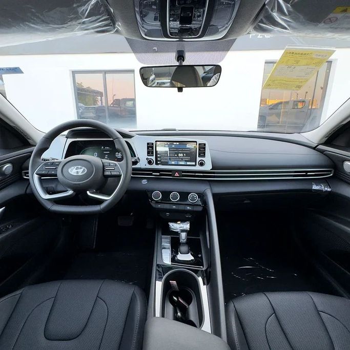 New Hyundai Elantra VII (CN7) Facelift, 1.6 l, 2025 in Dubai by Sola Motors, White color. Chinese Specs | AUTO.AE