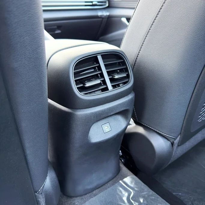 Новый Hyundai Elantra VII (CN7) Рестайлинг, 1.6 л, 2025 в Дубае от Sola Motors Серый цвет. Китайская | AUTO.AE