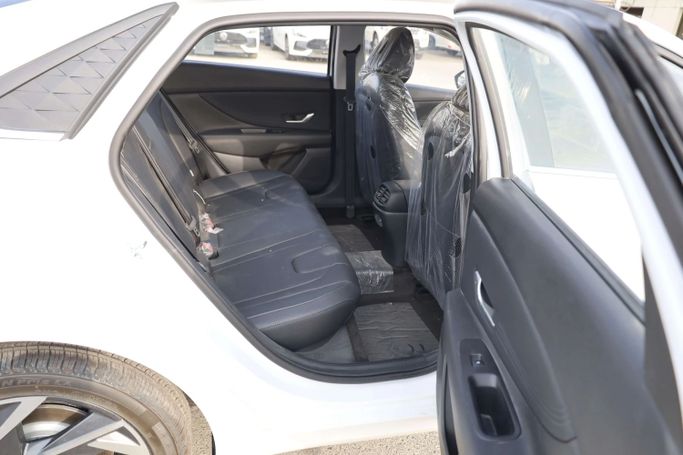 New Hyundai Elantra VII (CN7) Facelift, 1.5 l, 2025 in Dubai by JES Motors, White color. Other | AUTO.AE