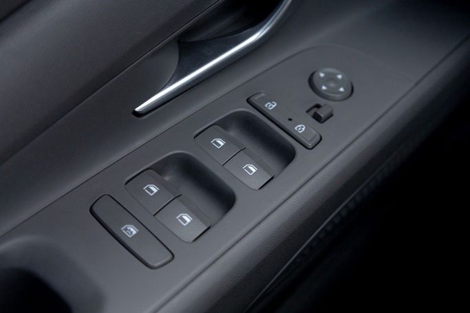 Used Hyundai Elantra VII (CN7), 1.6 l, 2023 in Dubai by Linda Cars, White color. GCC Specs | AUTO.AE