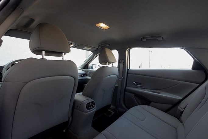 Used Hyundai Elantra VII (CN7), 1.6 l, 2023 in Dubai by Linda Cars, White color. GCC Specs | AUTO.AE