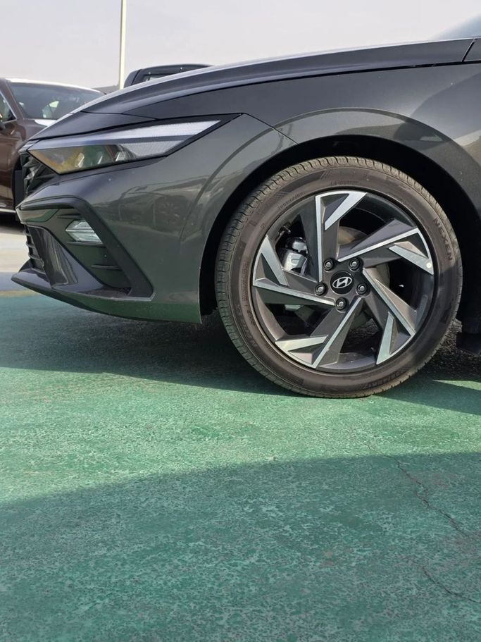 New Hyundai Elantra VII (CN7) Facelift, 1.5 l, 2025 in Dubai by Mohamed Hakim Motors, Black color. Other | AUTO.AE