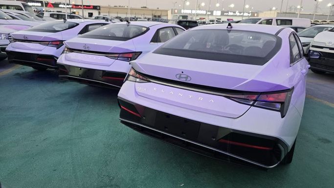 New Hyundai Elantra VII (CN7) Facelift, 1.5 l, 2025 in Dubai by Mohamed Hakim Motors, White color. Chinese Specs | AUTO.AE